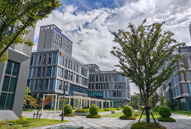 保定工业地产投资新蓝海——新能源产业园区崛起